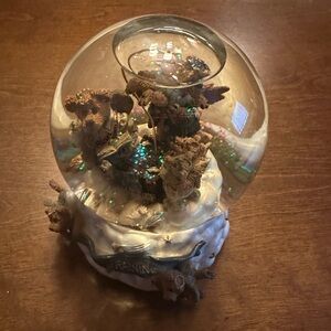THE FLYING LESSON... THIS END UP- BOYDS BEARS BEARSTONE MUSICAL WATERGLOBE